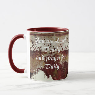 Tasse à l'aspect de terre cuite et coulée de peint