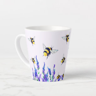 Tasse à latte avec abeilles volantes