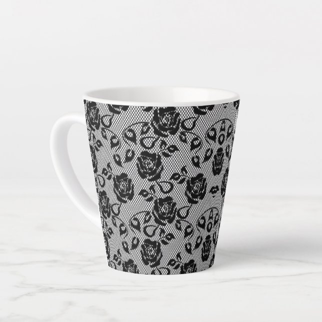 Tasse à Latte Broderie Anglaise Noire avec Roses (Angle gauche)