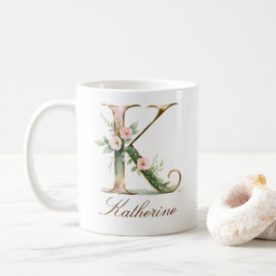 Tasse à monogramme lettre K floral or élégant