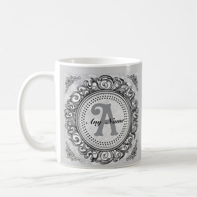 Tasse à monogramme orné argent (Gauche)