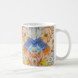 Tasse à motif floral vibrant