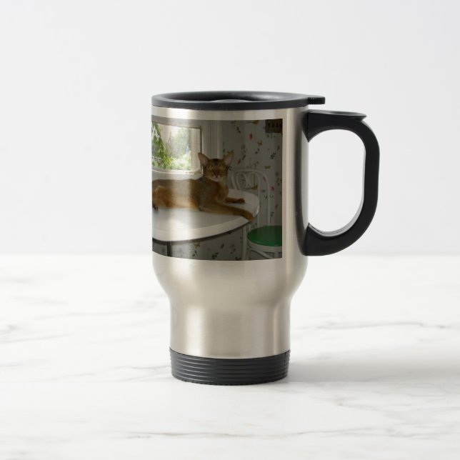 Tasse abyssinienne de voyage de chat (Droit)