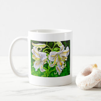 Tasse asiatique blanche de lis