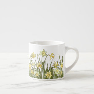 tasse avec bordure florale de jonquilles jaunes