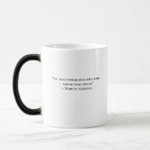 Tasse avec citation stoïcienne de Marc Aurèle