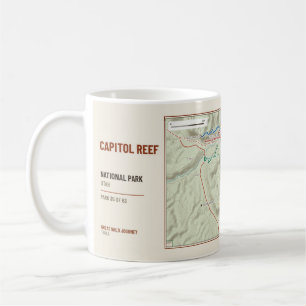 Tasse avec la carte des sentiers de randonnée du P