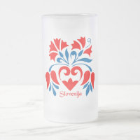 Tasse avec le motif slovène dans des couleurs