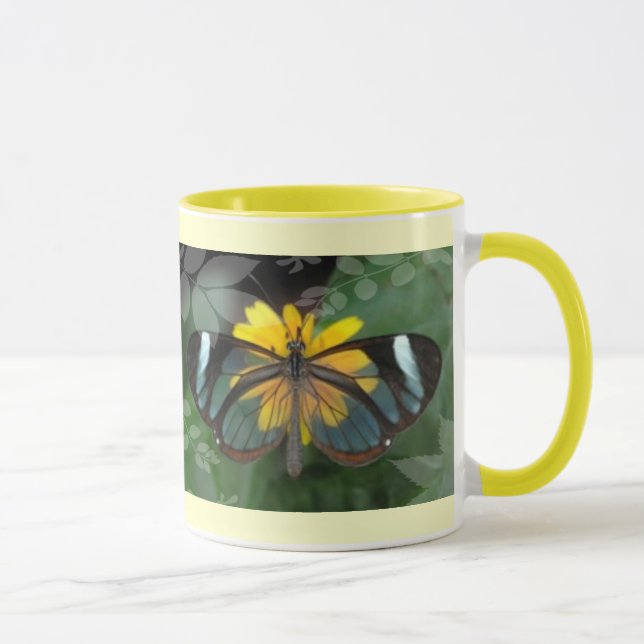 Tasse avec le papillon sur la fleur jaune (Droite)