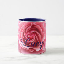 Tasse avec le rose de rose avec l'équilibre bleu