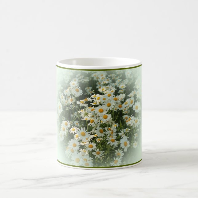 Tasse avec les marguerites encadrées par doux (Centre)