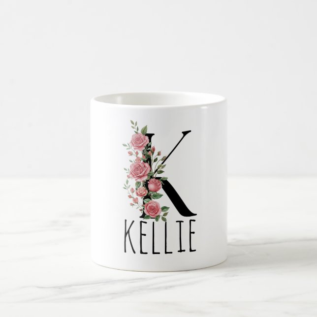 Tasse avec monogramme de fleur de naissance et nom (Centre)