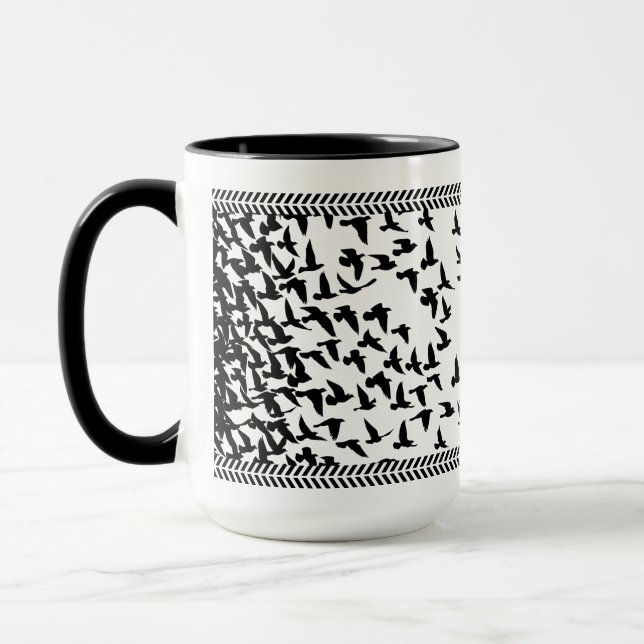 tasse avec oiseaux en noir et blanc, style classiq (Gauche)