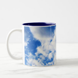 Tasse Billowy de nuages