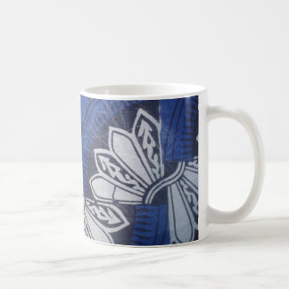 Tasse bleue d'Ankara de papillon