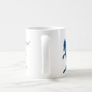 Tasse bleue de dragon par des créations de dragon
