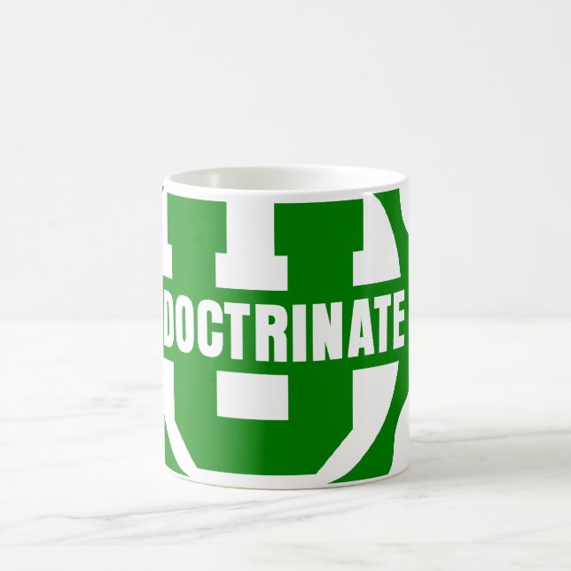 Tasse bourdonnée de logo "endoctrinez U" (Centre)