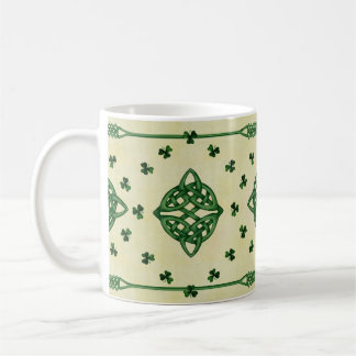 Tasse celtique de noeud