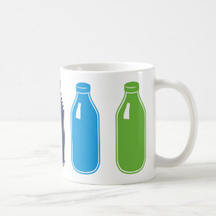 Tasse colorée de lait