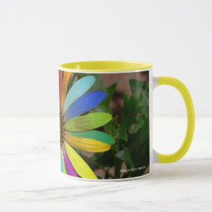 Tasse colorée de Marguerite-Café/thé