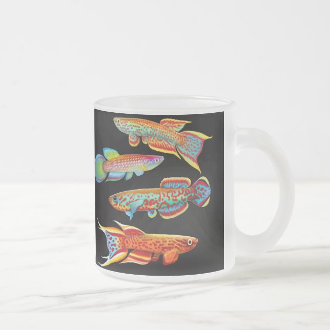 Tasse colorée en verre givré de Killifish (Droit)