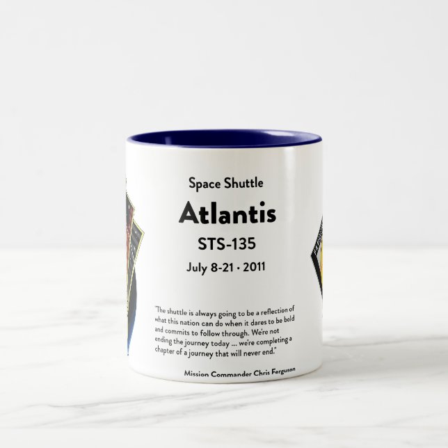 Tasse commémorative de navette spatiale (Centre)