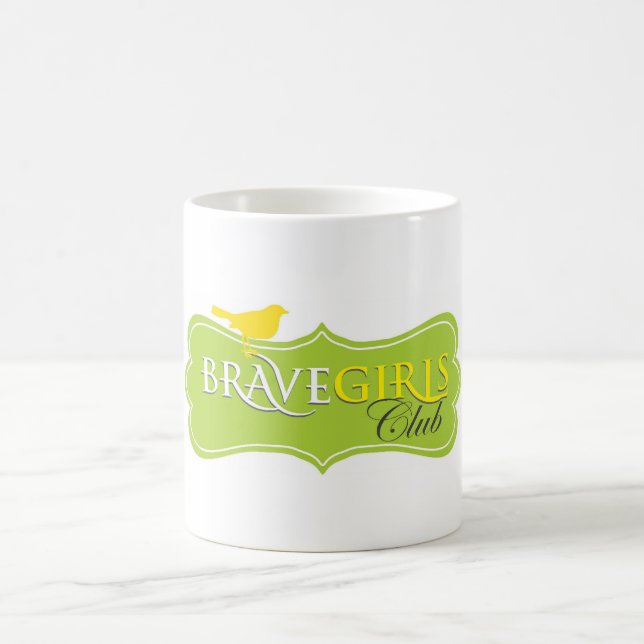 Tasse courageuse de fille (Centre)