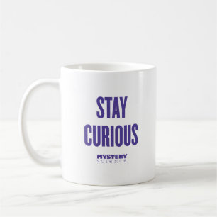 Tasse curieuse de séjour