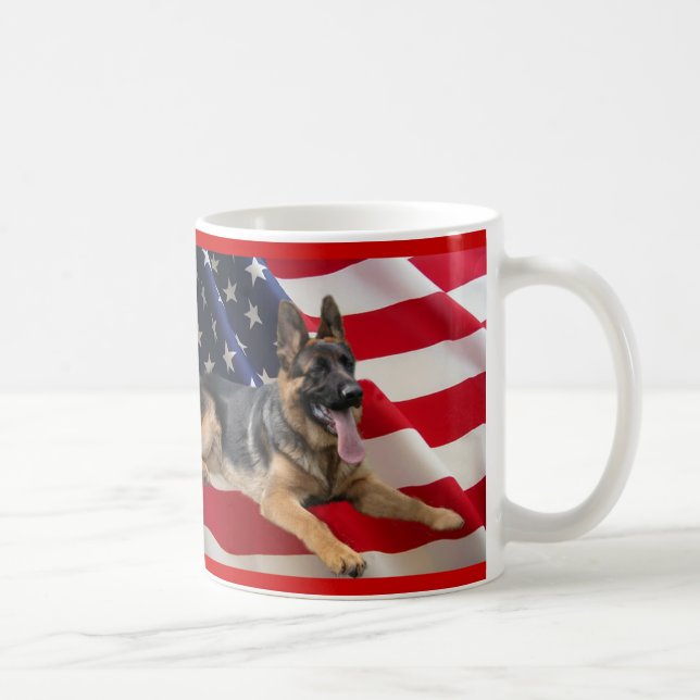 Tasse d'Américain de berger allemand (Droite)