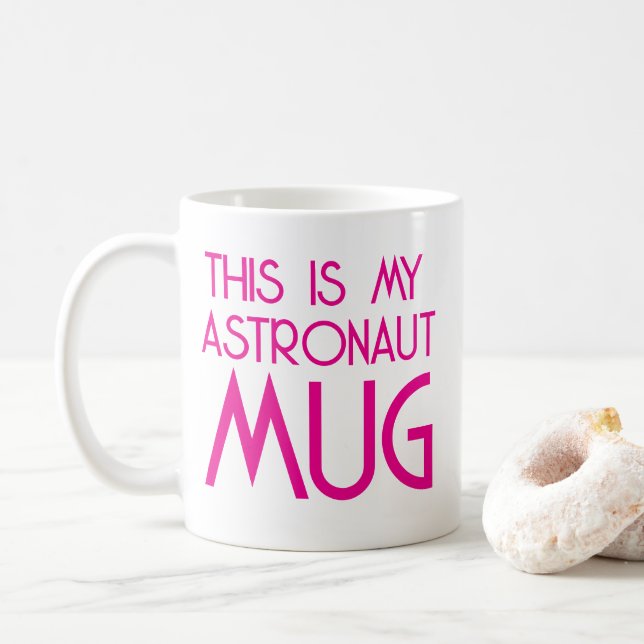 Tasse d'astronaute rose chaud moderne (Avec donut)
