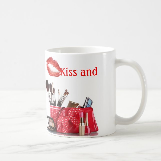 Tasse de "baiser et de maquillage" (Droite)