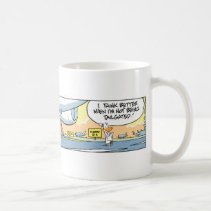 Tasse de bande dessinée d'humour de piste