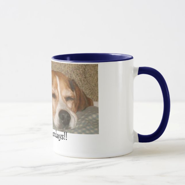 Tasse de beagle de lundi (Droite)