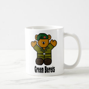 Tasse de béret vert par Brownielocks