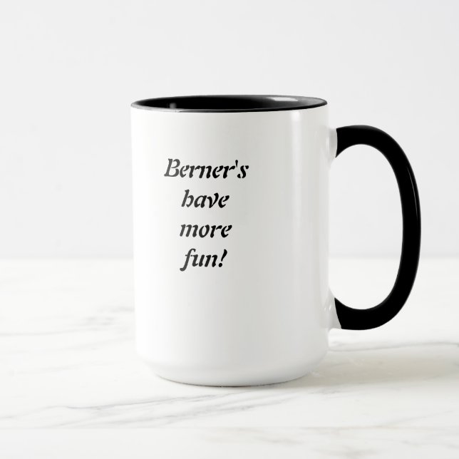 Tasse de Bernese et de bulles (Droite)