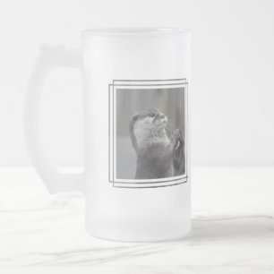 Tasse de bière givrée par cerveau de loutre