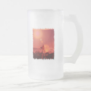 Tasse de bière givrée par Dieu surfante
