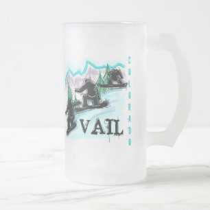 Tasse de bière givrée par surf des neiges de Vail