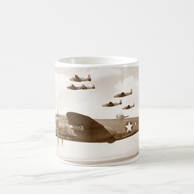 Tasse de bombardier de B-25 Mitchell (Centre)