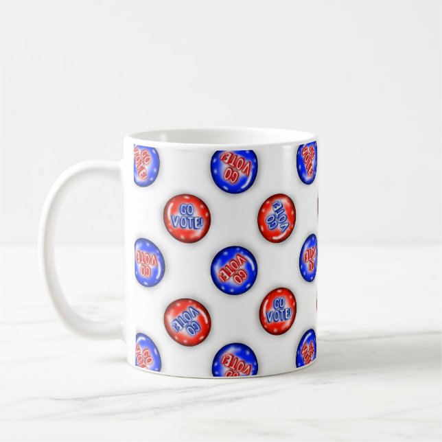 Tasse de café avec des épingles pour aller voter (Gauche)