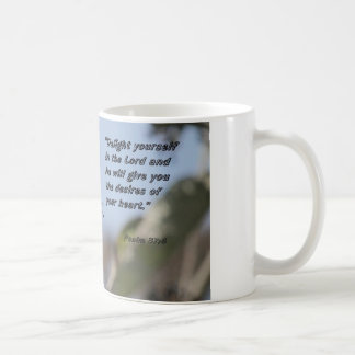 tasse de café avec… le plaisir vous-même dans le
