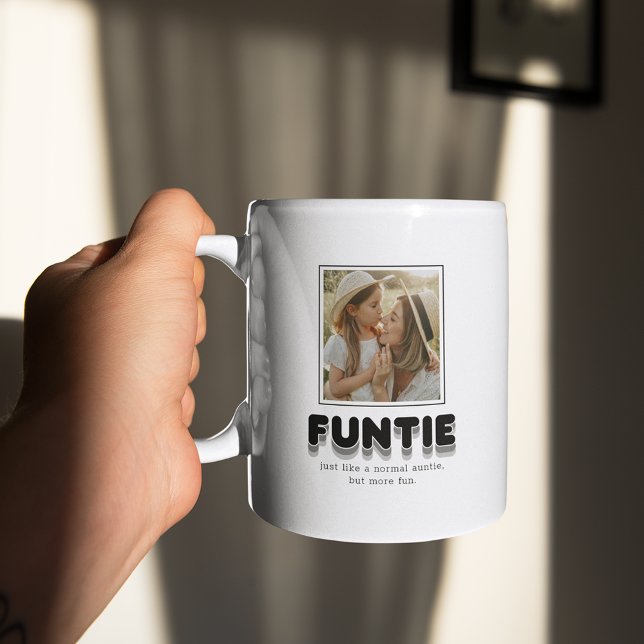 Tasse de café avec photo de Tante Funtie moderne (Créateur téléchargé)