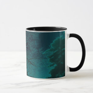 Tasse de café bleue de brouillard
