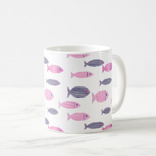 Tasse de café côtière aux poissons colorés mignons