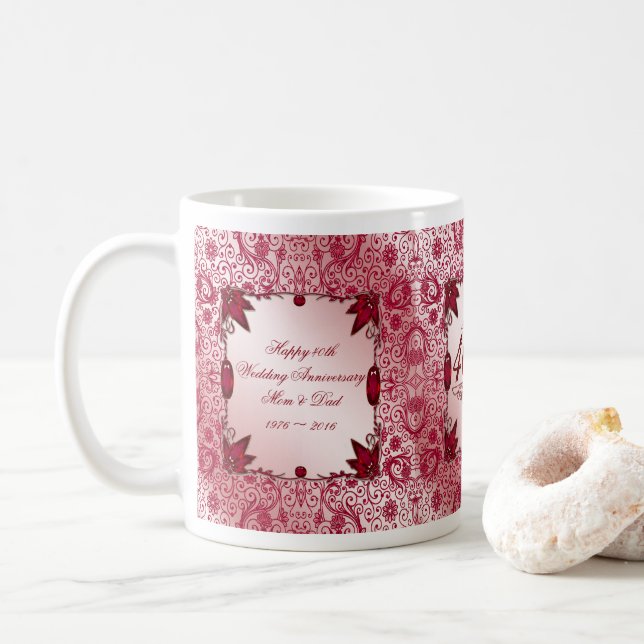 Tasse de café d'anniversaire de mariage de rubis (Avec donut)