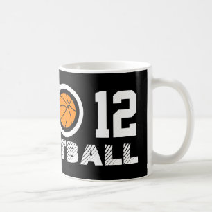 Tasse de café de basket-ball du numéro 12  