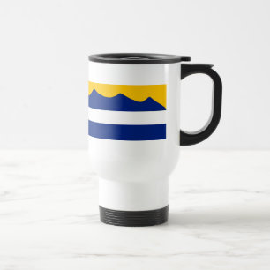 Tasse de café de chaîne de montagne de drapeau d