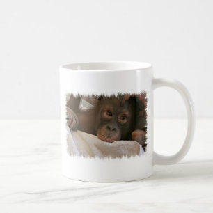 Tasse de café de chimpanzé de bébé