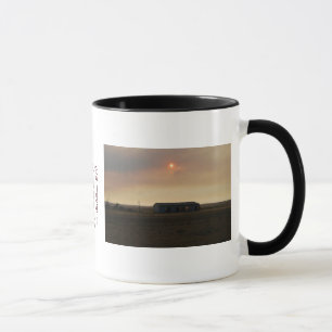 Tasse de café de coucher du soleil de récolte