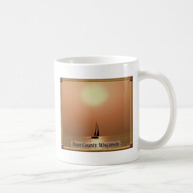 Tasse de café de coucher du soleil du comté de (Droite)